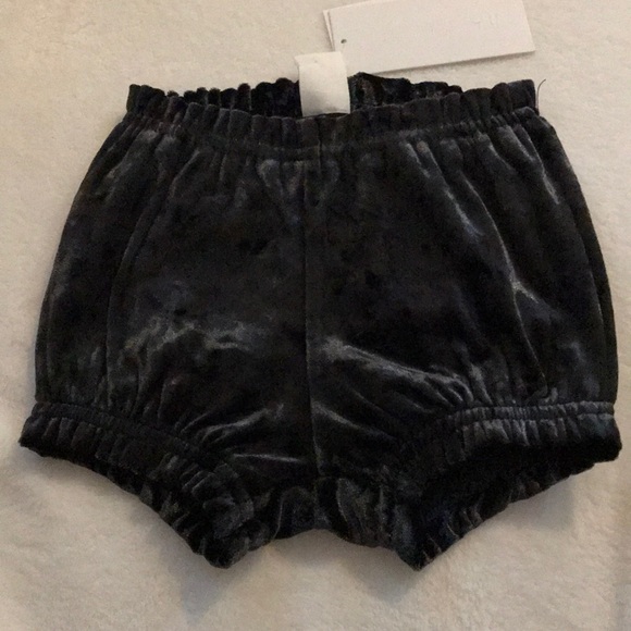 H&M Other - NWT hm baby velvet bloomer shorts
